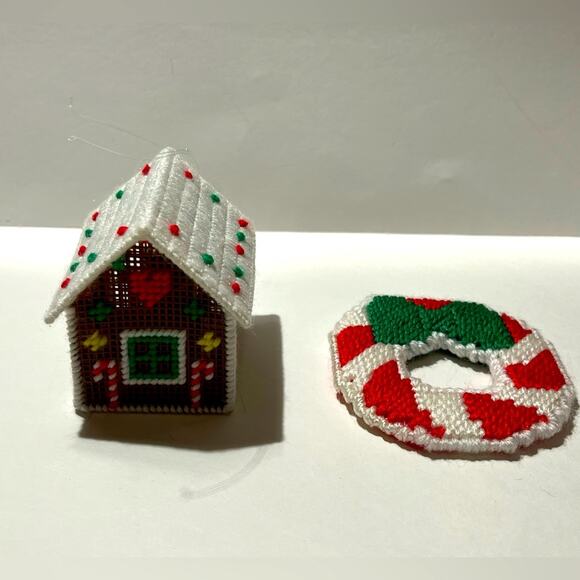 Cross stitch vintage Christmas ornaments: set of 2 - Picture 1 of 7